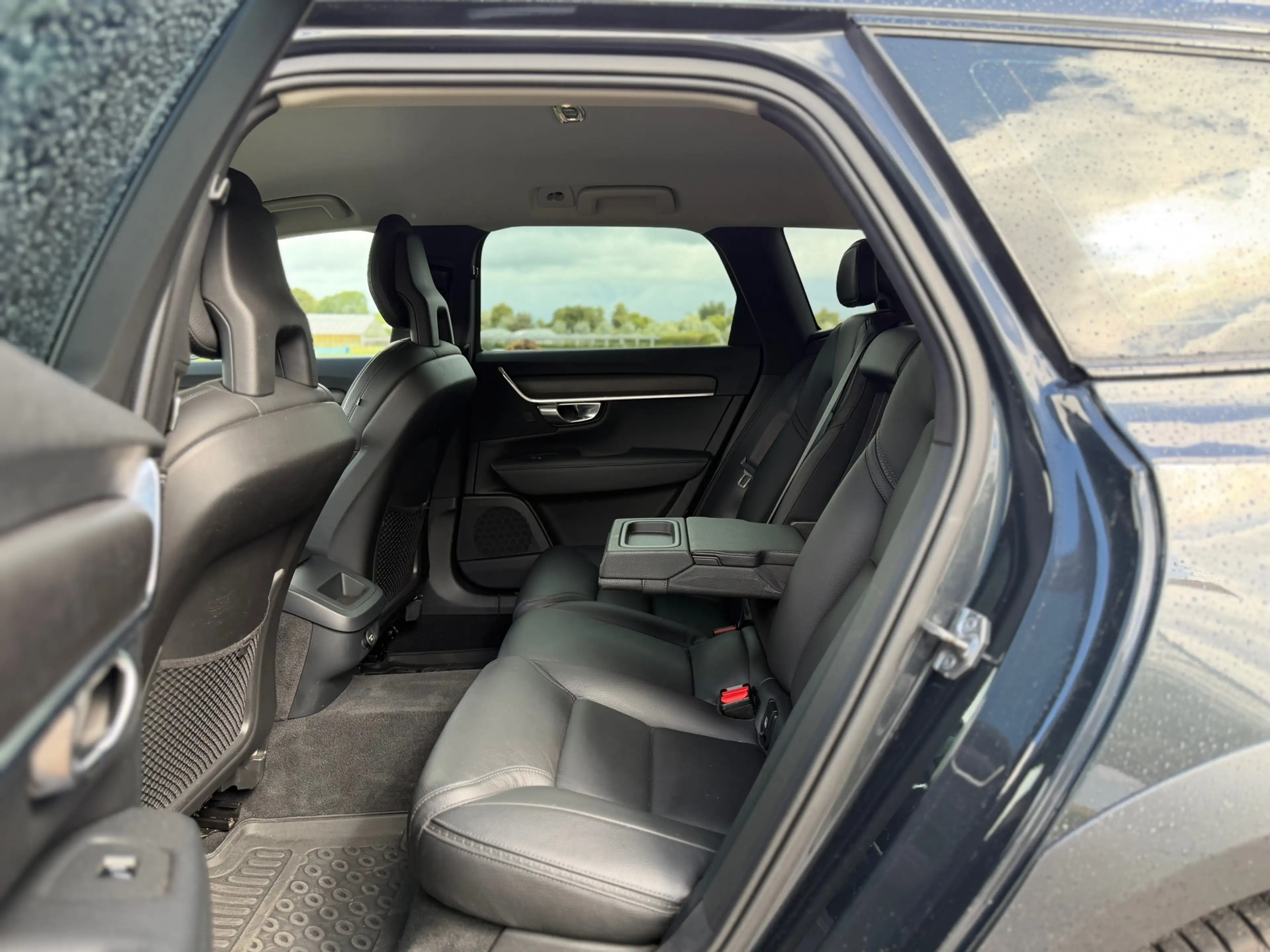 Volvo V90 Cross Country 2.0 D4 / Automaat / Goed Onderhouden / Stoelverwar — photo 20