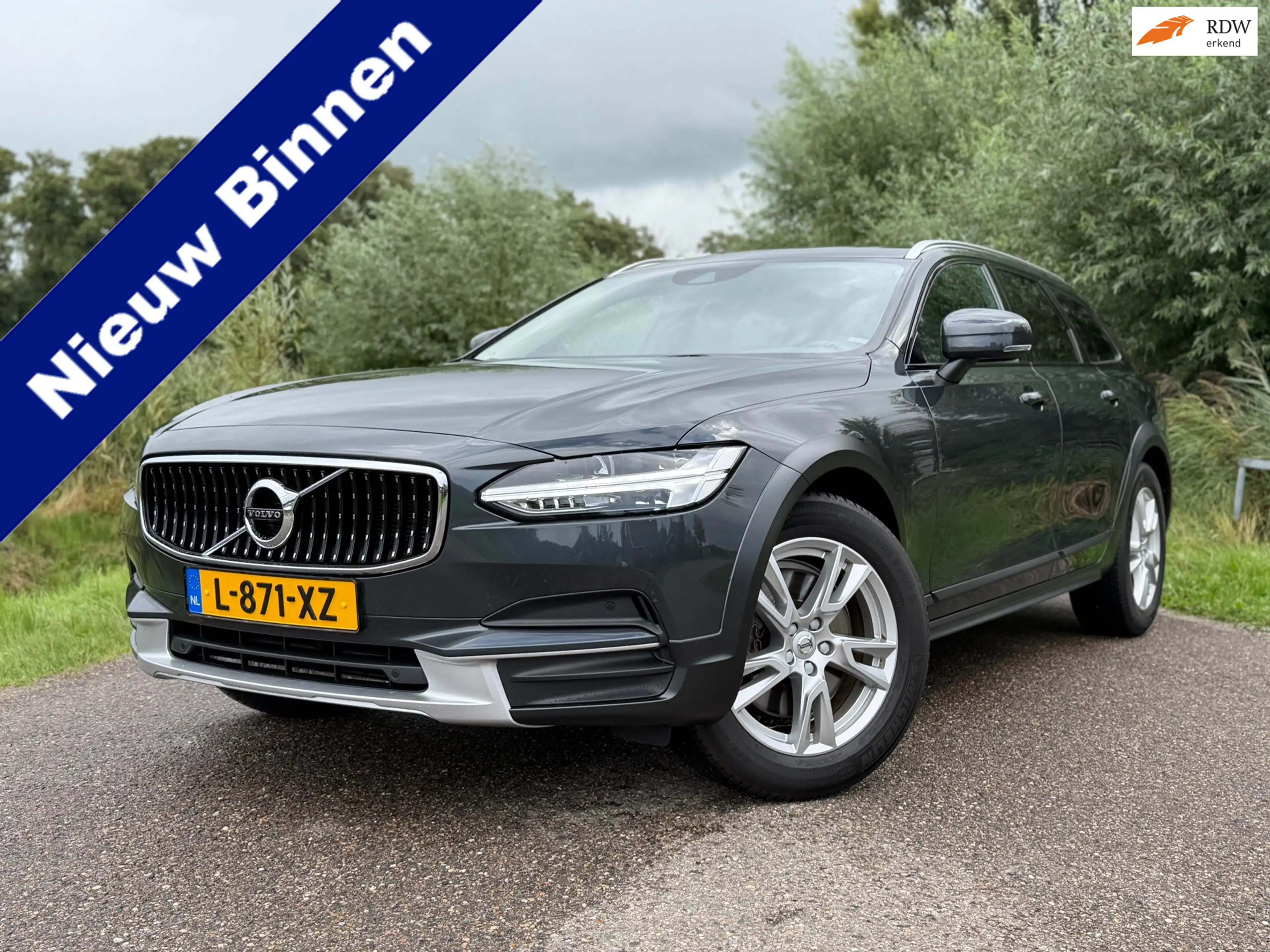 Volvo V90 Cross Country 2.0 D4 / Automaat / Goed Onderhouden / Stoelverwar