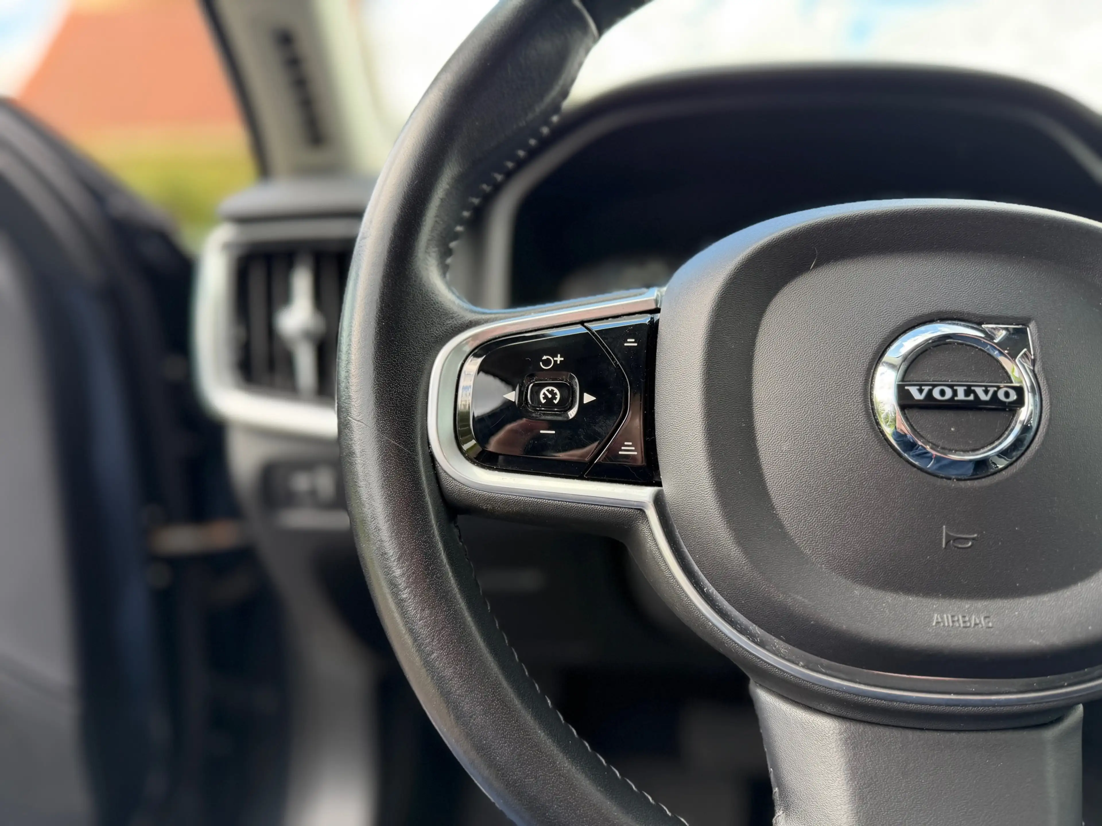 Volvo V90 Cross Country 2.0 D4 / Automaat / Goed Onderhouden / Stoelverwar — photo 14