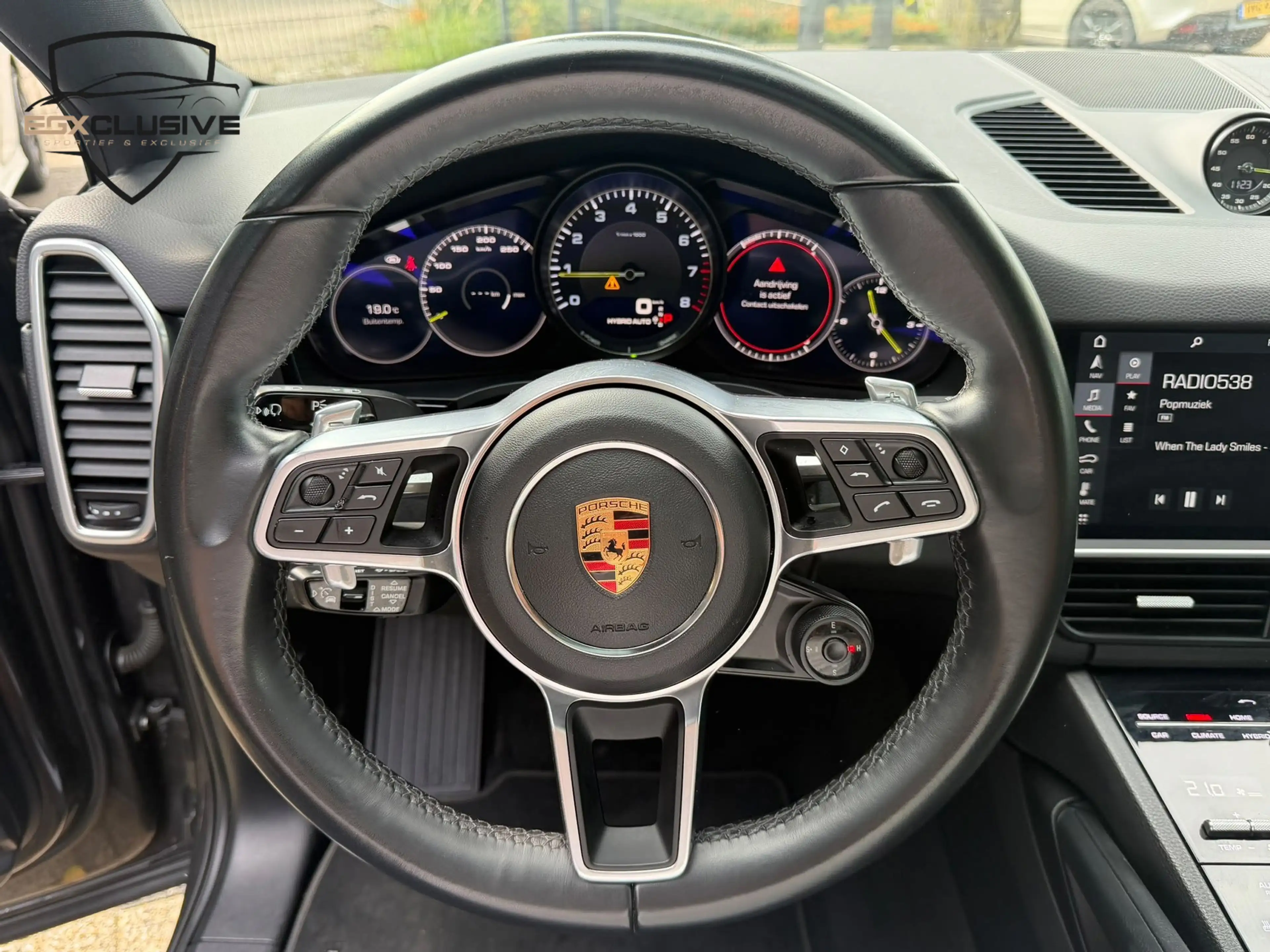 Porsche Cayenne Coupé 3.0 E-Hybrid PANO|360CAMERA|ACC|SFEER| — photo 17