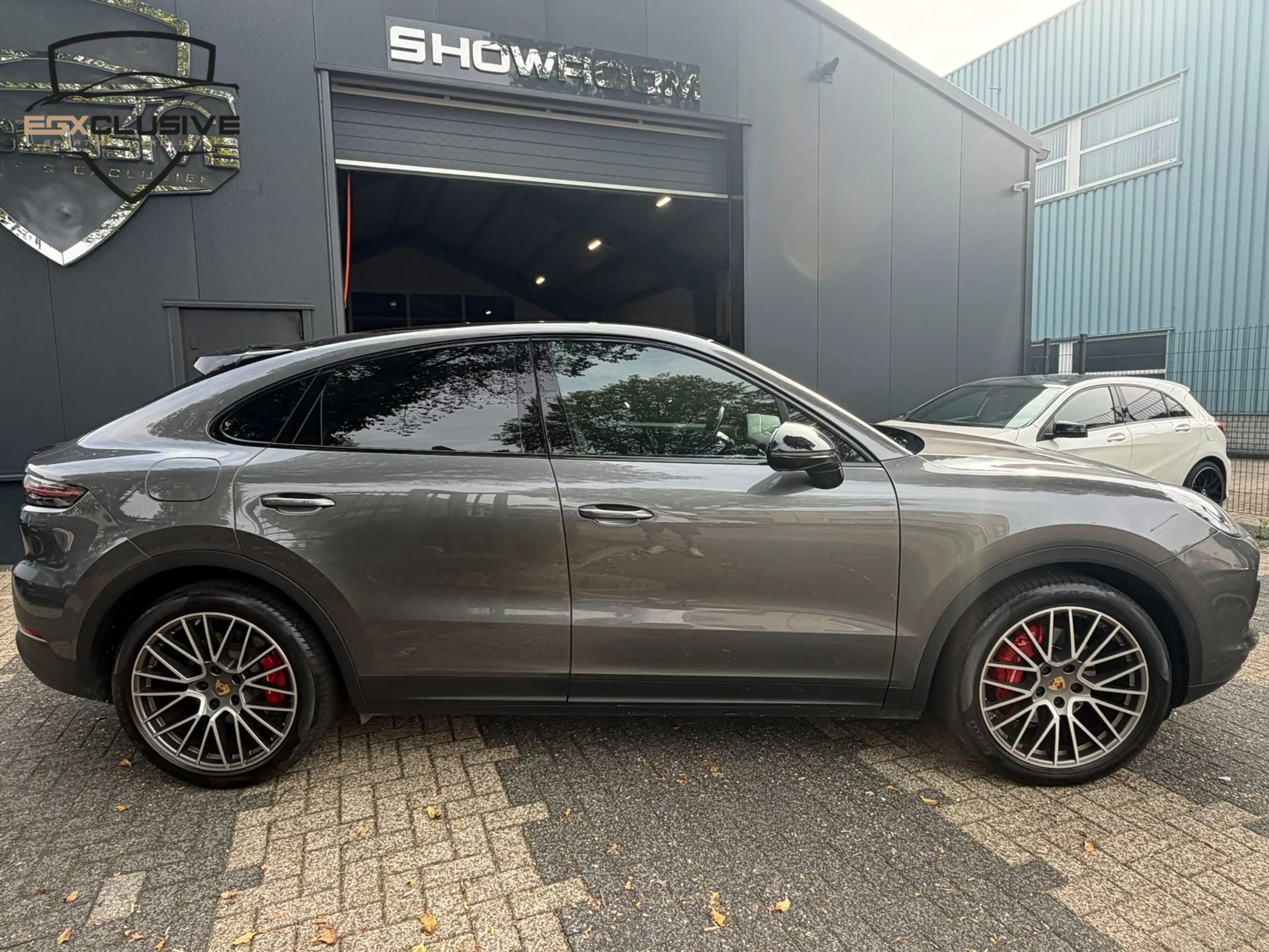 Porsche Cayenne Coupé 3.0 E-Hybrid PANO|360CAMERA|ACC|SFEER| — photo 6