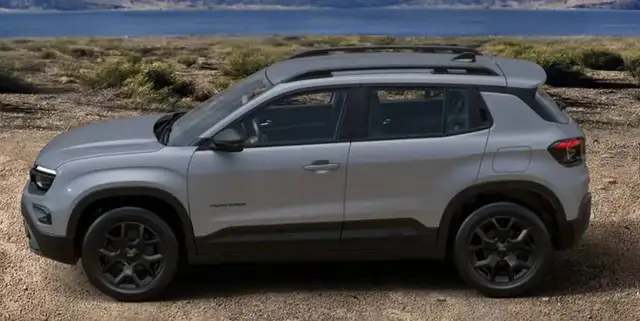 Jeep Avenger view 3