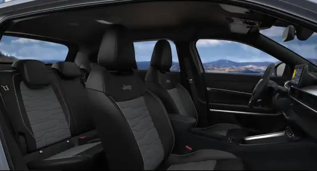 Jeep Avenger view 8