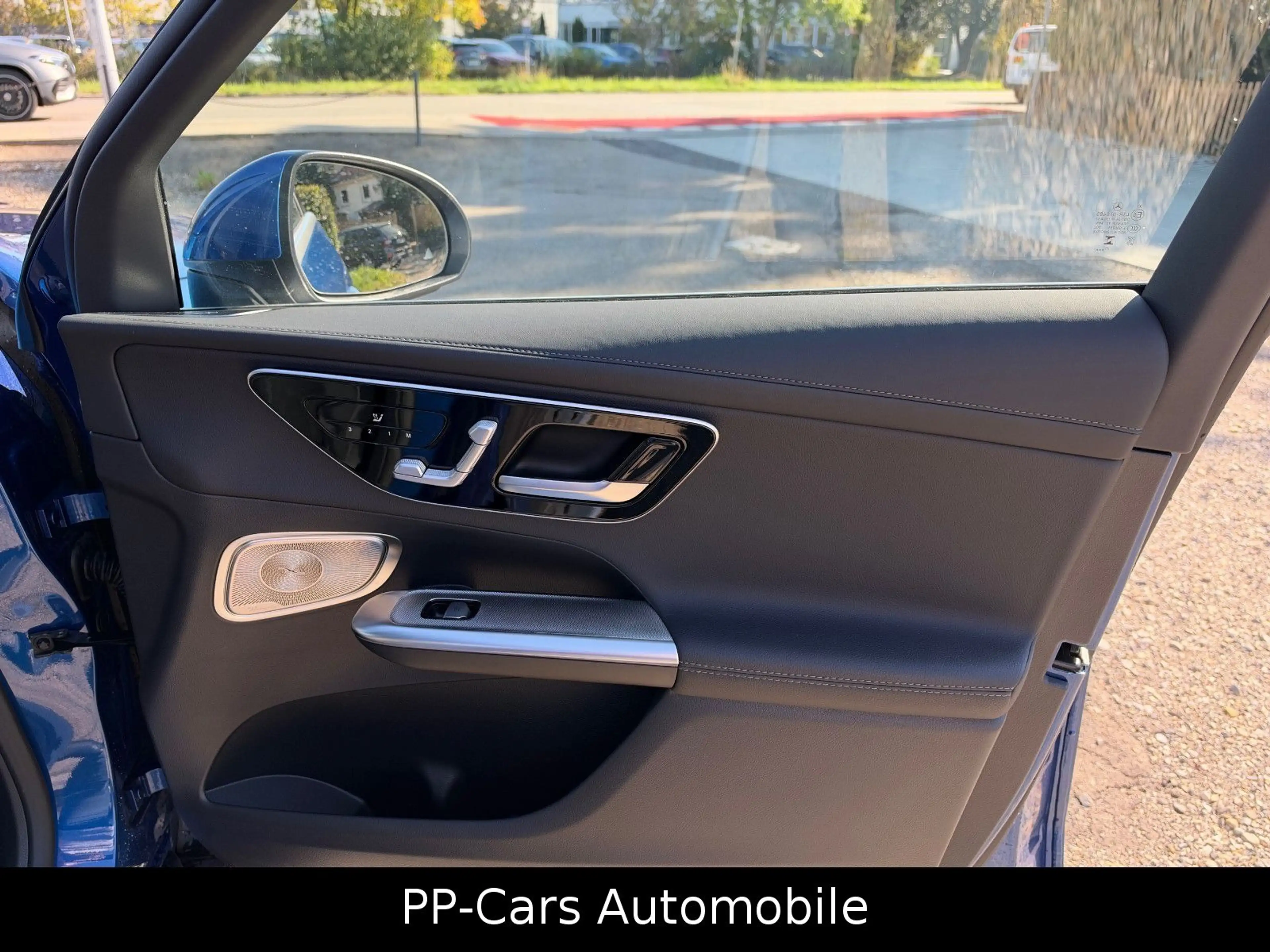 Mercedes-Benz GLC 300 d 4M AMG PREMIUM+*SHG*FAP+*AHK*LEDER*M26 — photo 13