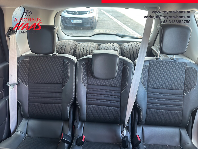 Renault Scenic Scénic Energy dCi 110 EDC Bose Edition — photo 11