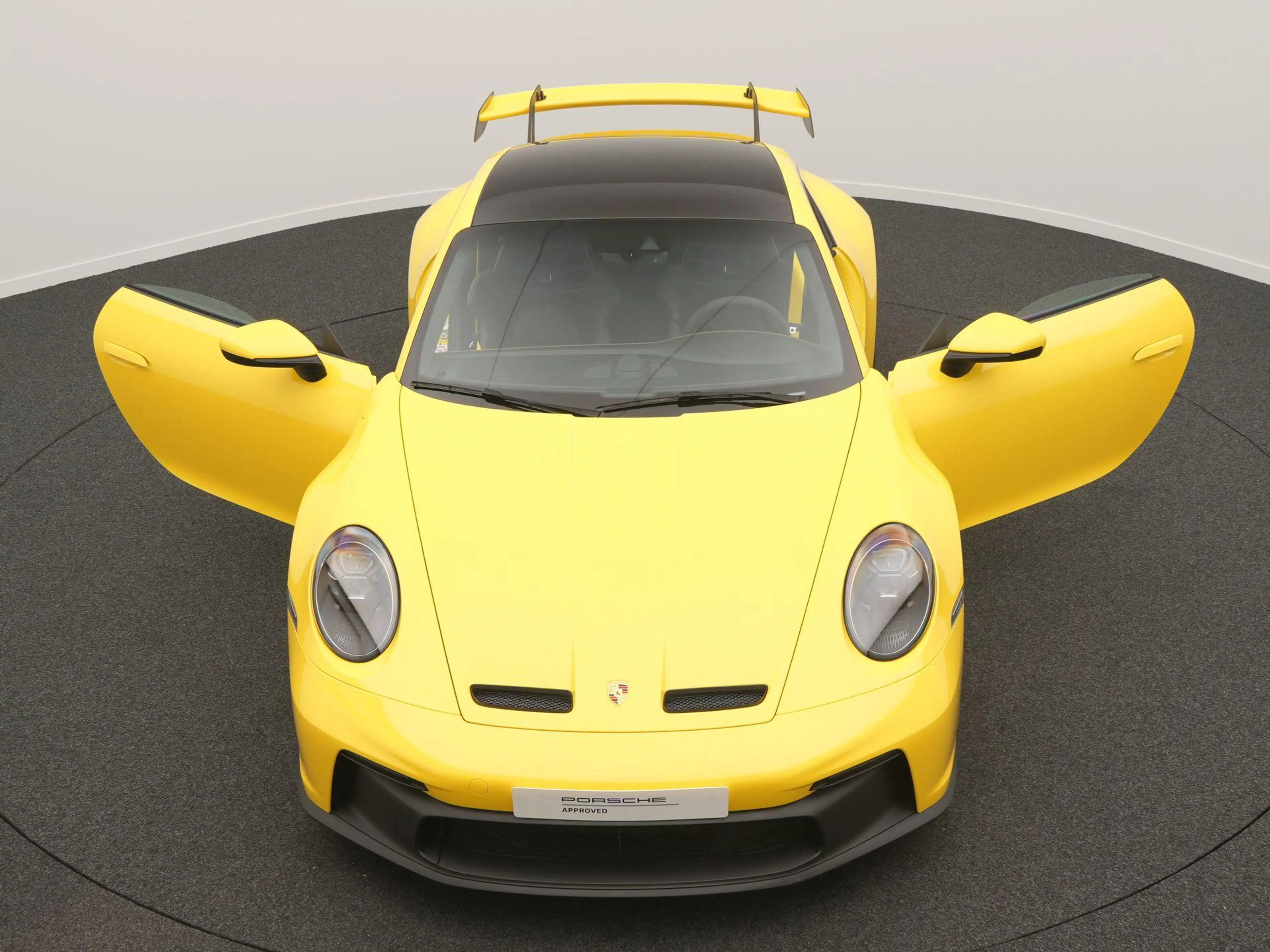 Porsche 992 4.0 GT3 — photo 11