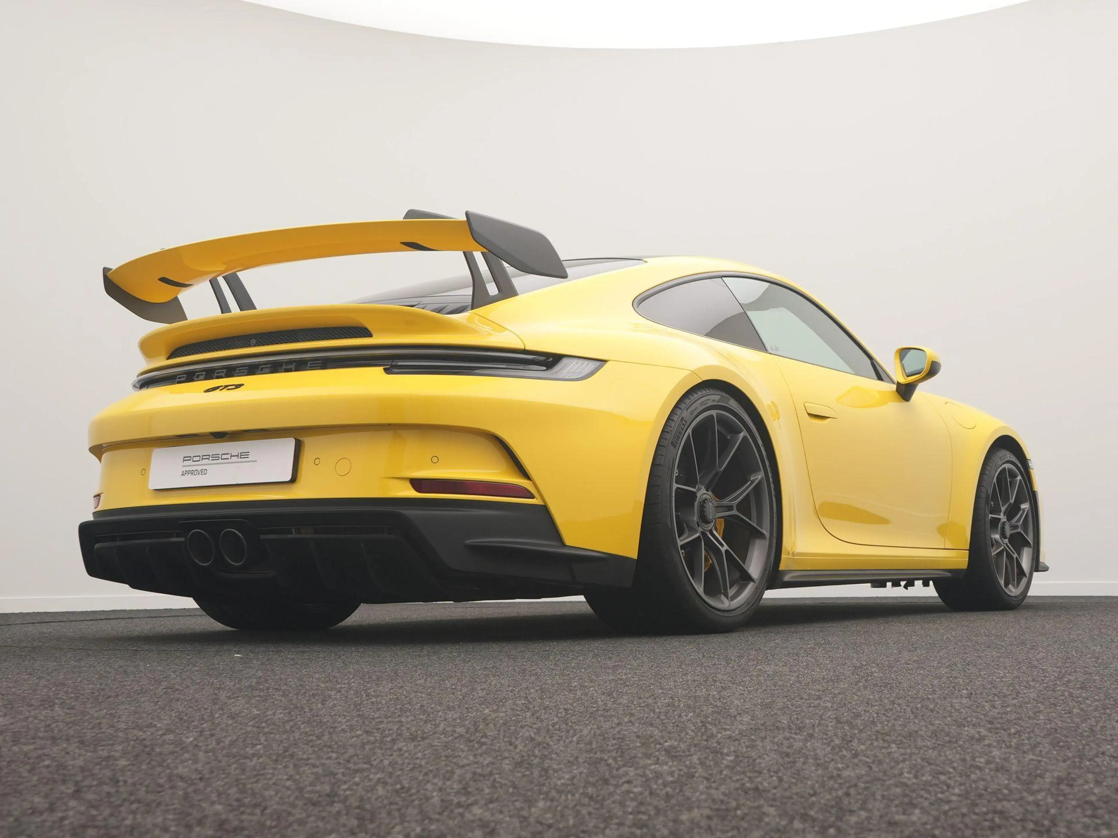 Porsche 992 4.0 GT3 — photo 10