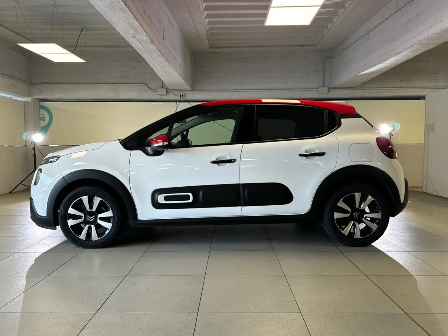 Citroen C3 PureTech 83 S&S Shine Bianco - 2