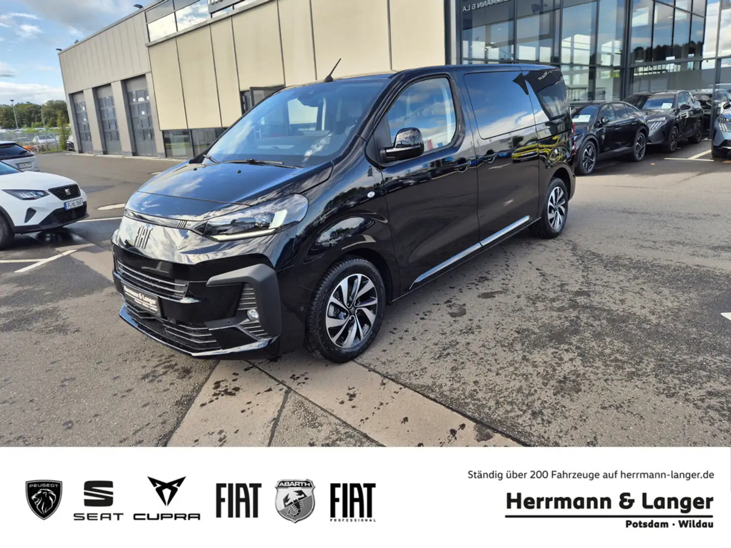 Fiat Ulysse L2 Top HDi 180 EAT8 7-Sitzer Standheizung AHZV Glasdach Abstandstempomat Black - 1