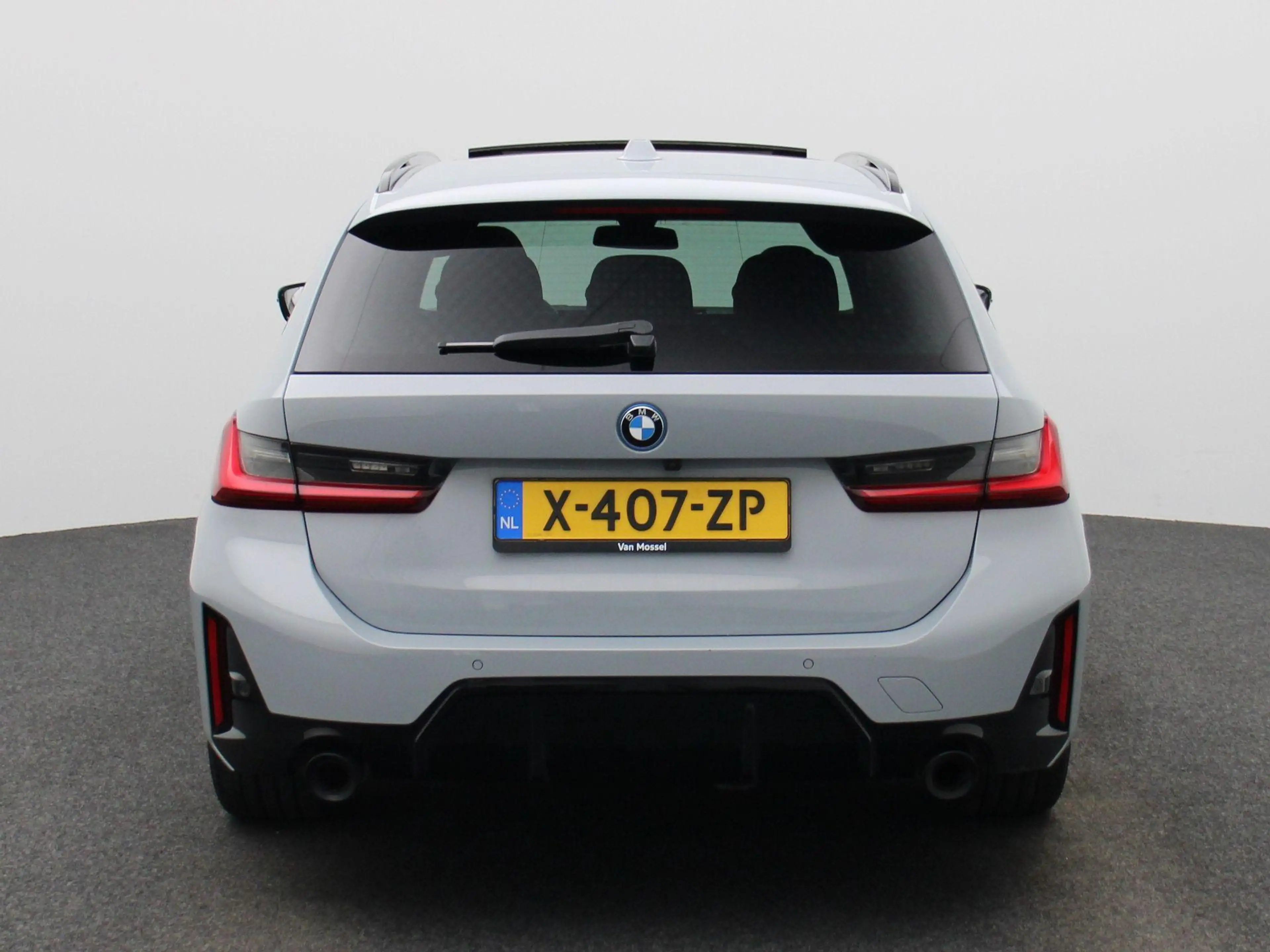 BMW 330 3-serie Touring 330e xDrive | M SPORT | PANORAMADA — photo 5