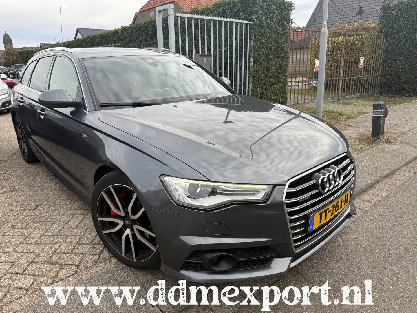 Audi A6 Avant 3.0 TDI quattro Sport Edition 3X S-LINE Grijs - 1