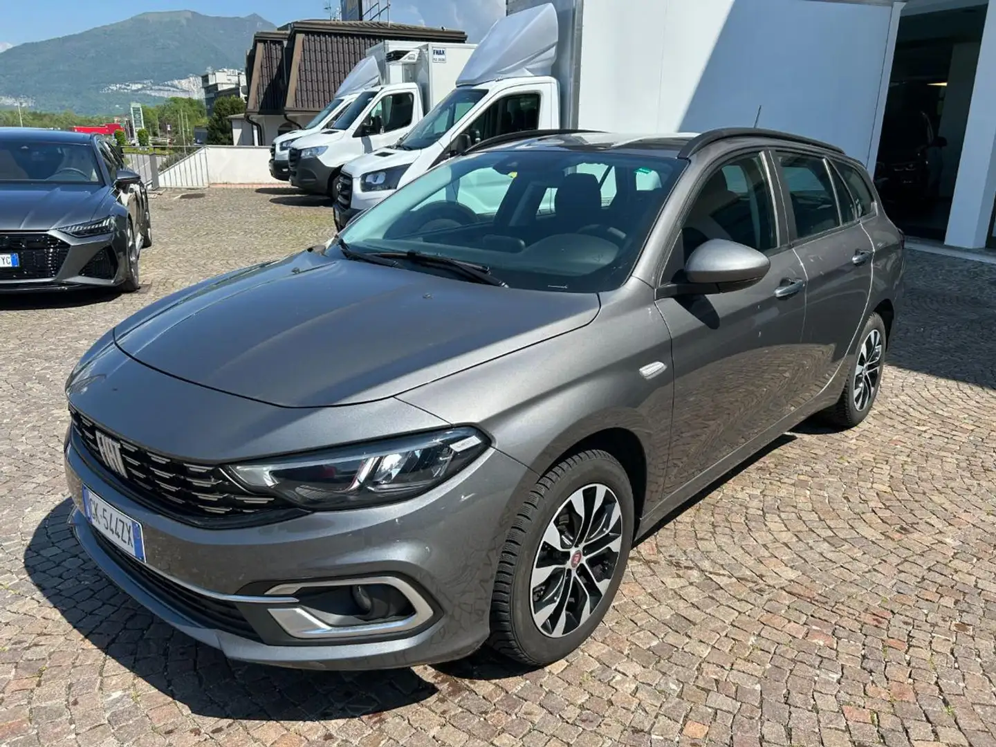 Fiat Tipo 1.3 Mjt S&S SW City Life Grijs - 2