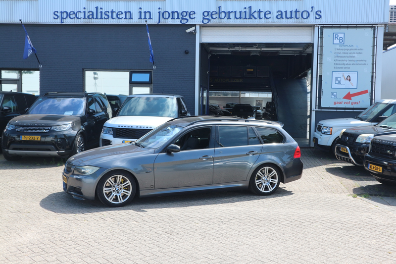 BMW 335 3-serie Touring XI + M-PAKKET / FULL SERVICE / PAN — photo 4