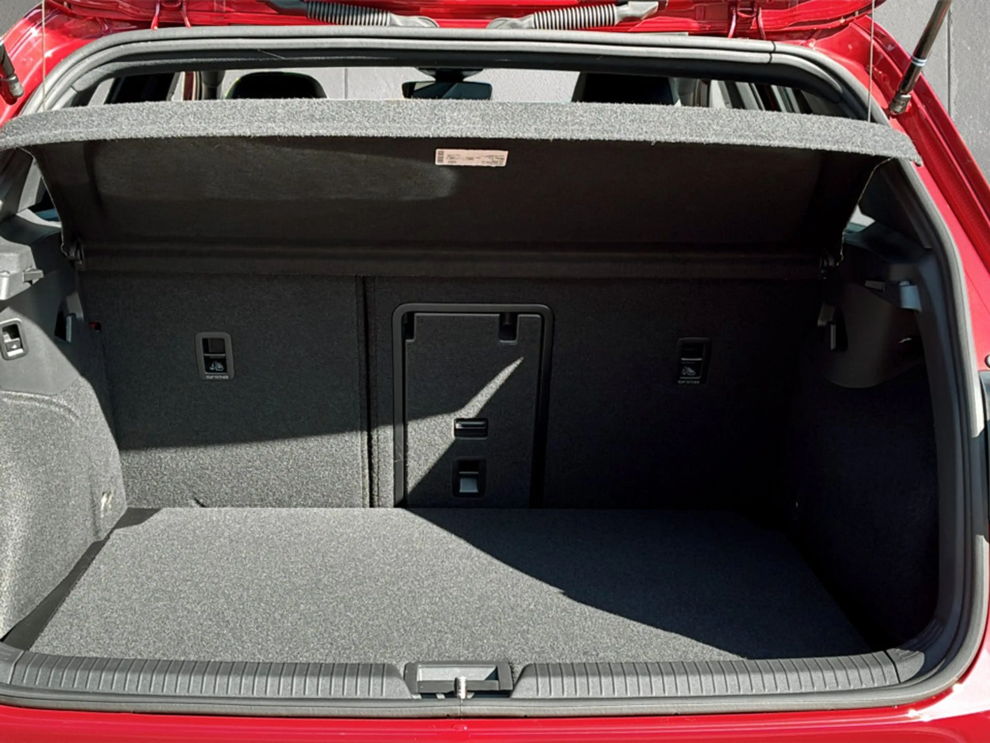 Volkswagen Golf R R-Line TSI — photo 12