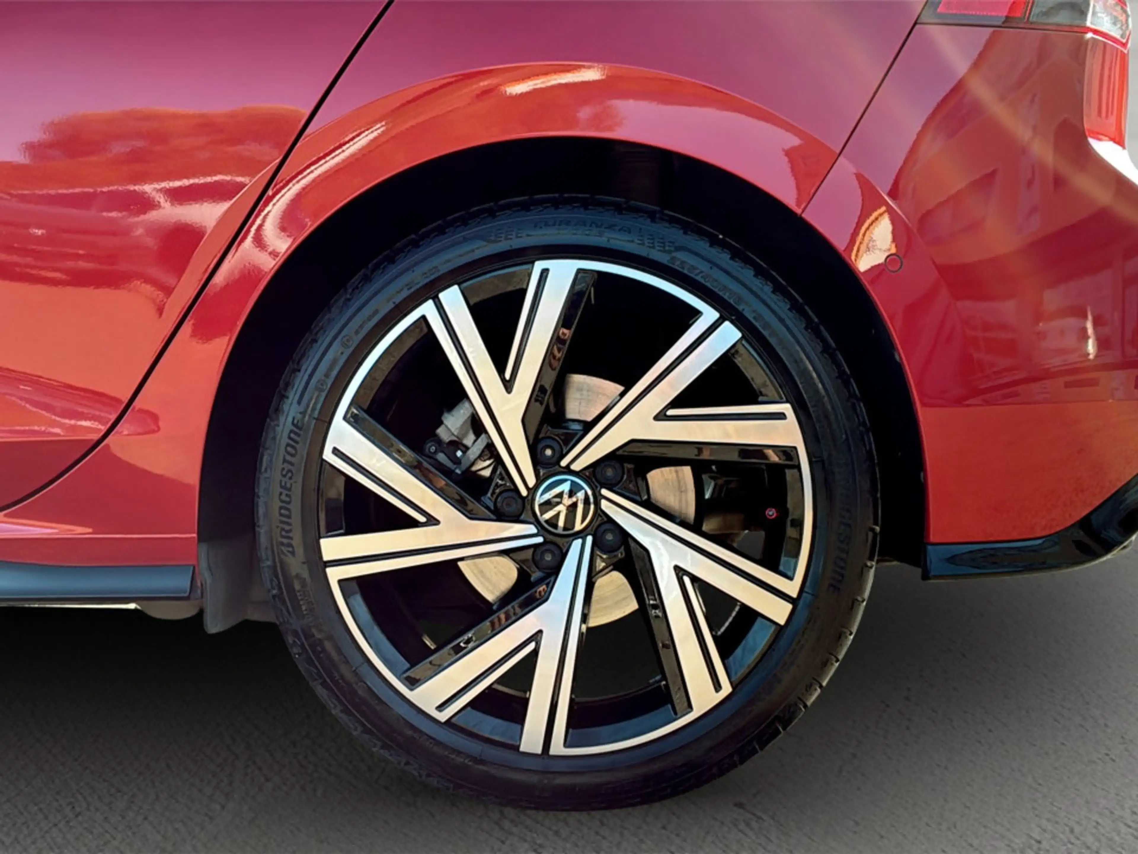 Volkswagen Golf R R-Line TSI — photo 13