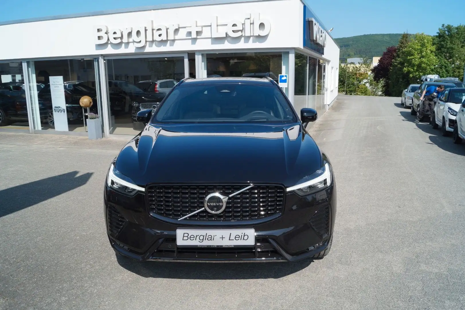 Volvo XC60 B4 Diesel AWD Ultimate Dark Aut./AHK/Standh Noir - 1
