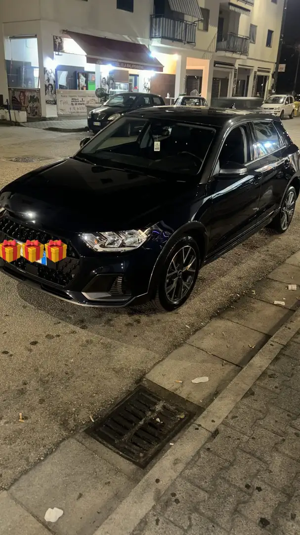 Audi A1 Citycarver 30 1.0 tfsi Identity Contrast 110cv s-t - 2