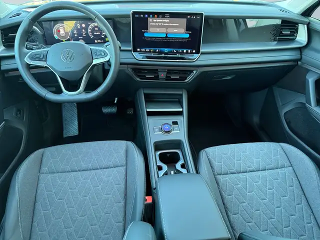 Volkswagen Tayron view 8