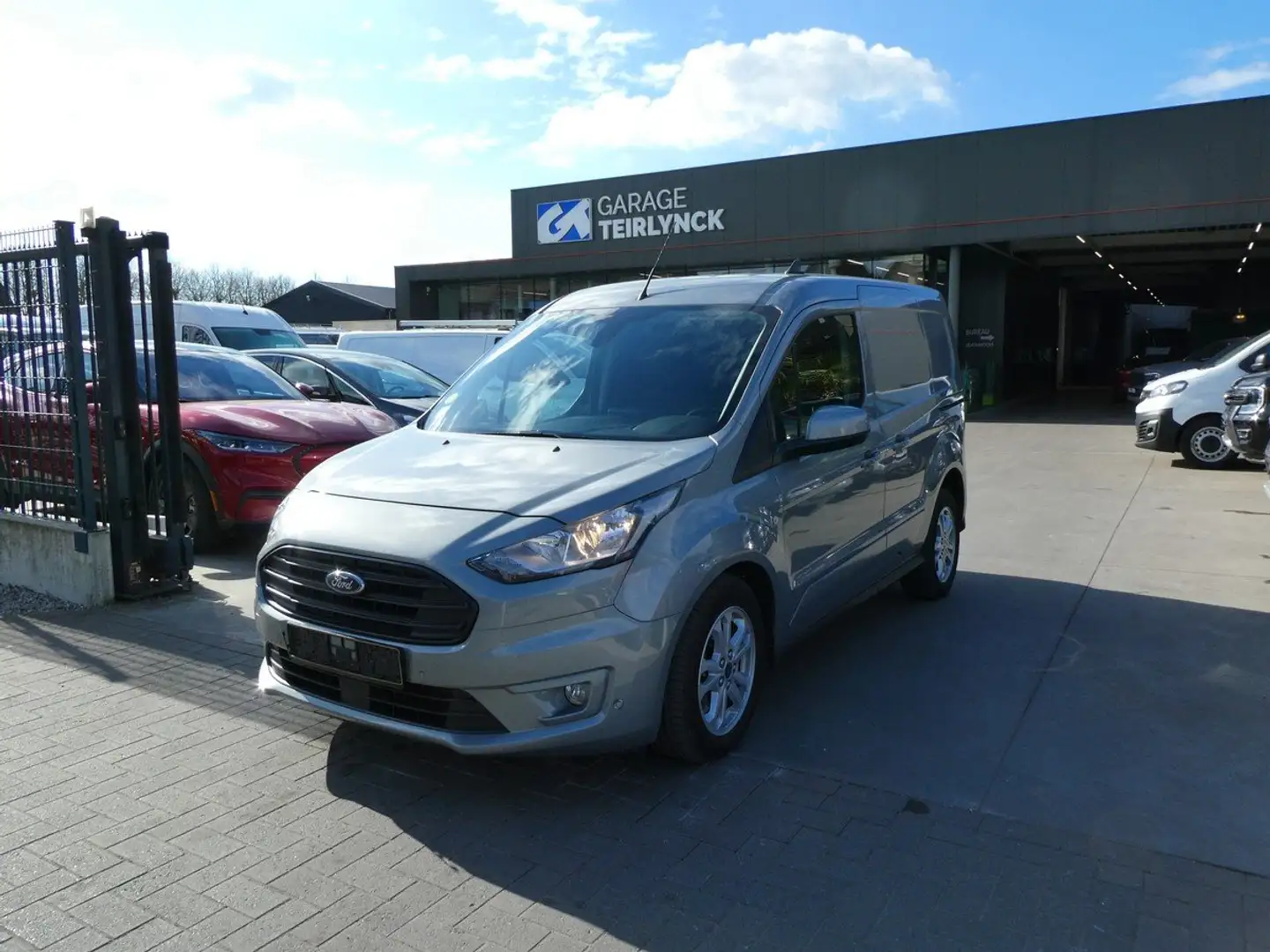 Ford Transit Connect 1.5 TDCi 100pk Automaat Limited 2 schuif (63806) Gris - 1