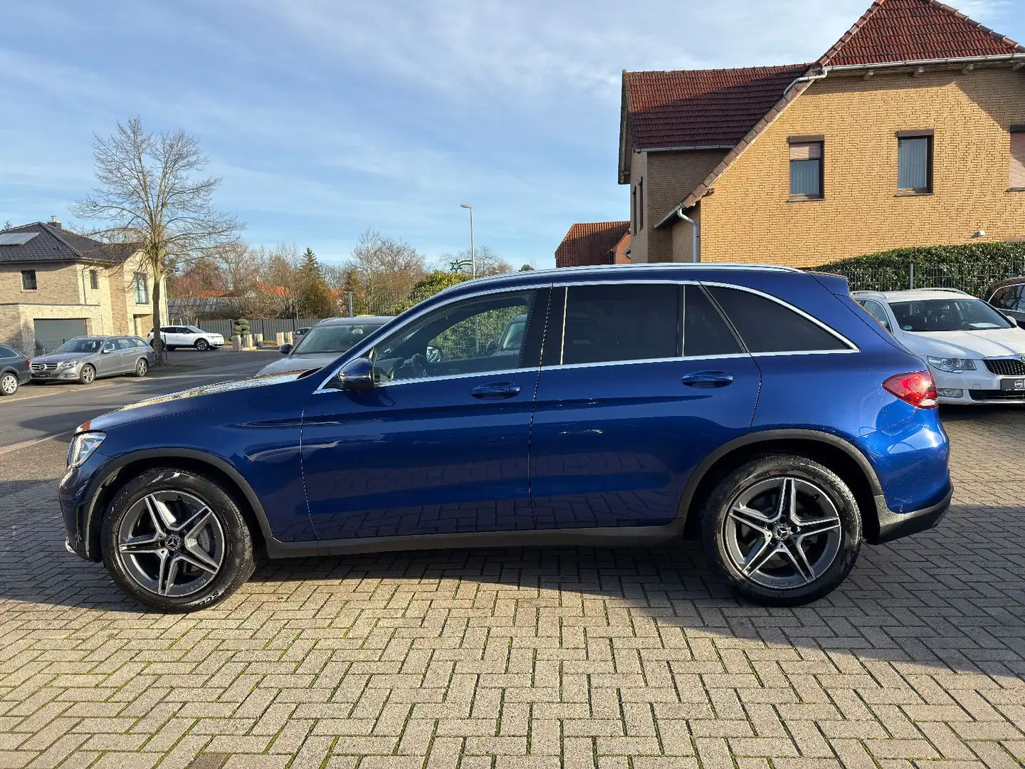 Mercedes-Benz GLC 400 d 4Matic, AMG Paket, Kamera, LED, TÜV neu Bleu - 2