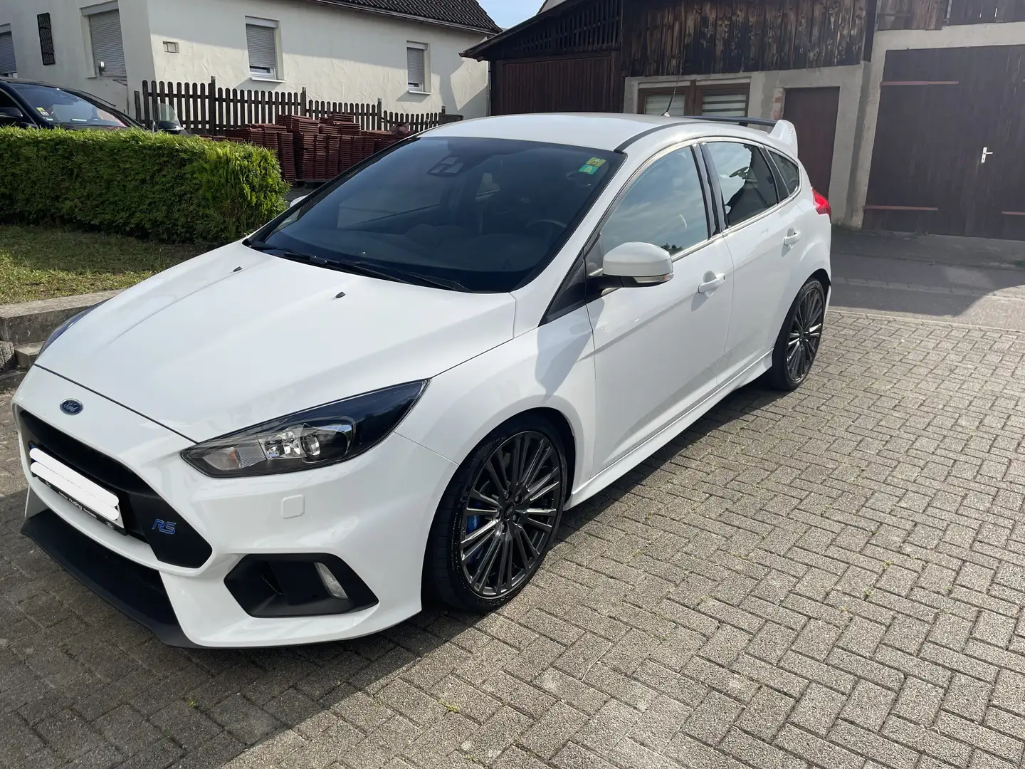Ford Focus Ford Focus RS | Originalzustand | Schalensitze Weiß - 1