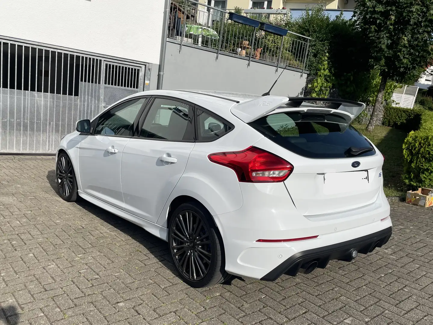 Ford Focus Ford Focus RS | Originalzustand | Schalensitze Weiß - 2