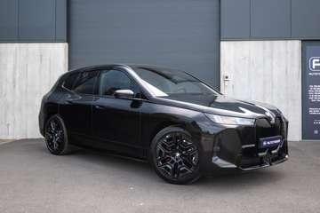 xDrive 60 M Sport Pro / Alcantara / Skylounge / Cooled seats