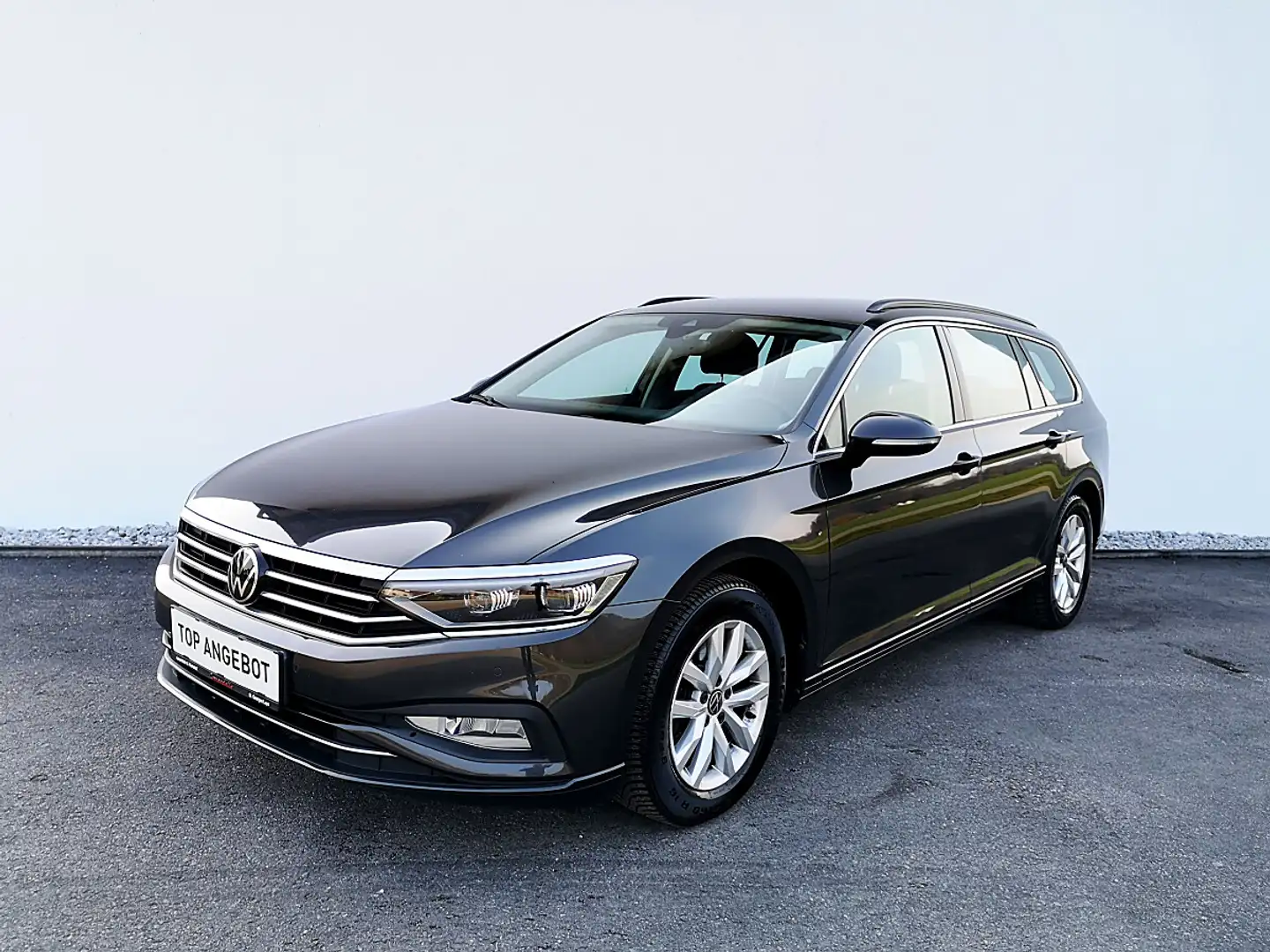 Volkswagen Passat Variant Business 1,5 TSI DSG "NAVI, AHV" Grau - 1