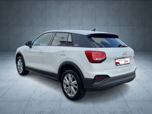 Audi Q2 view 3