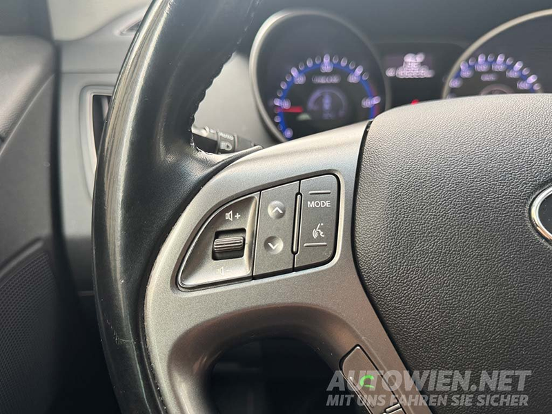 Hyundai iX35 2,0 CRDi Aut. | AUTOMATIK | PICKERL BIS 10/2027 — photo 12