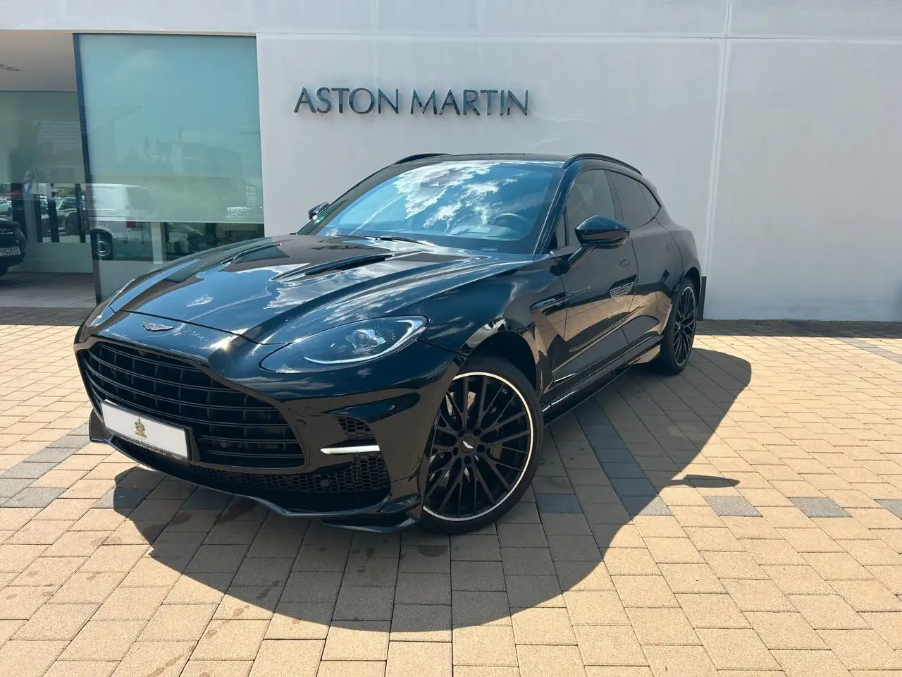 Aston Martin DBX