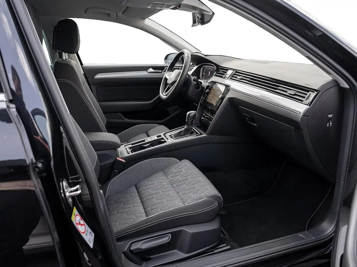 Volkswagen Passat Variant 1.5 TSI Business DSG AHK NAVI Schwarz - 2