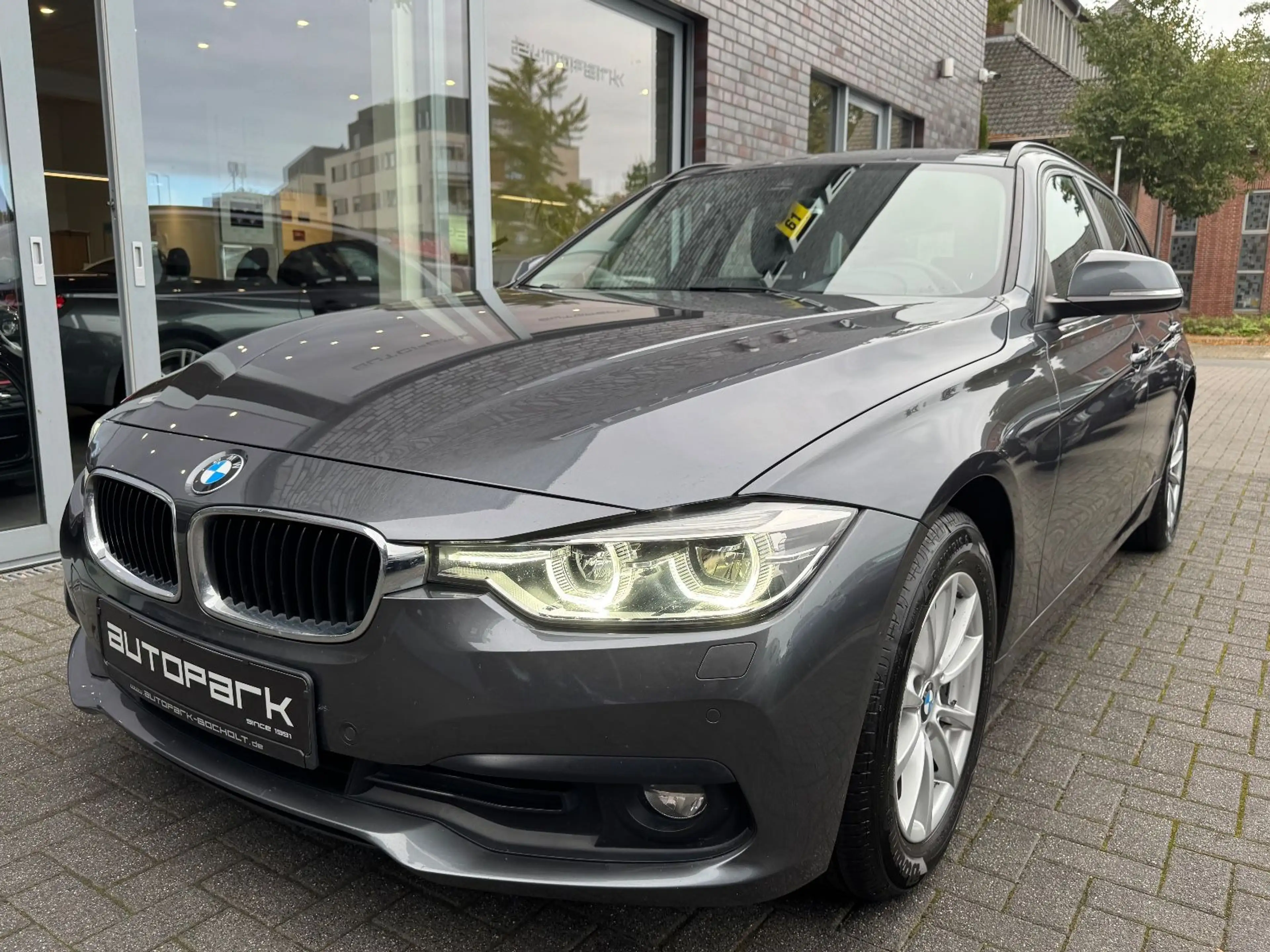 BMW 316 d Advantage Navi°LM°LED°PDC — photo 2