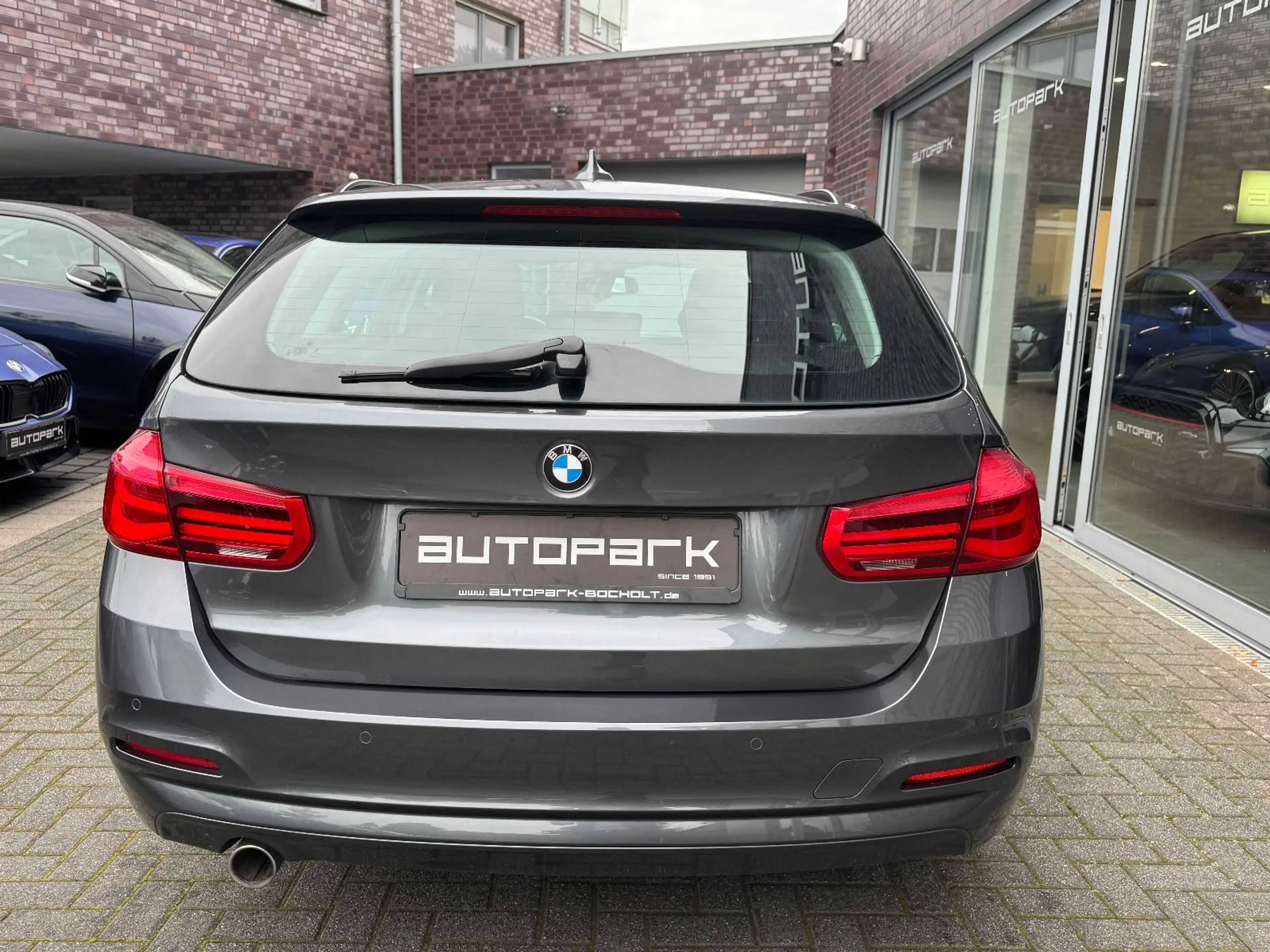 BMW 316 d Advantage Navi°LM°LED°PDC — photo 8