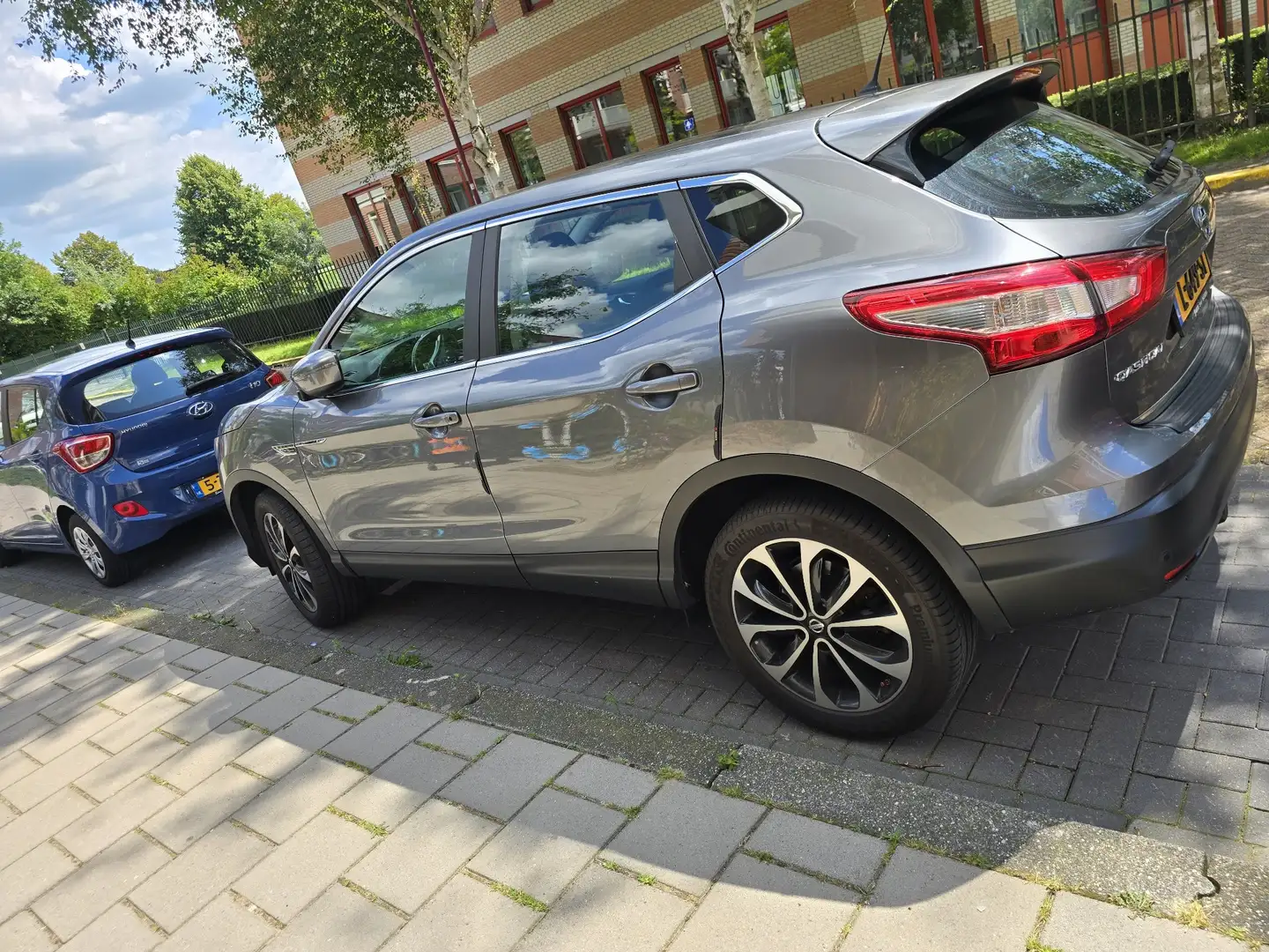 Nissan Qashqai 1.2 Connect Edition Zilver - 1