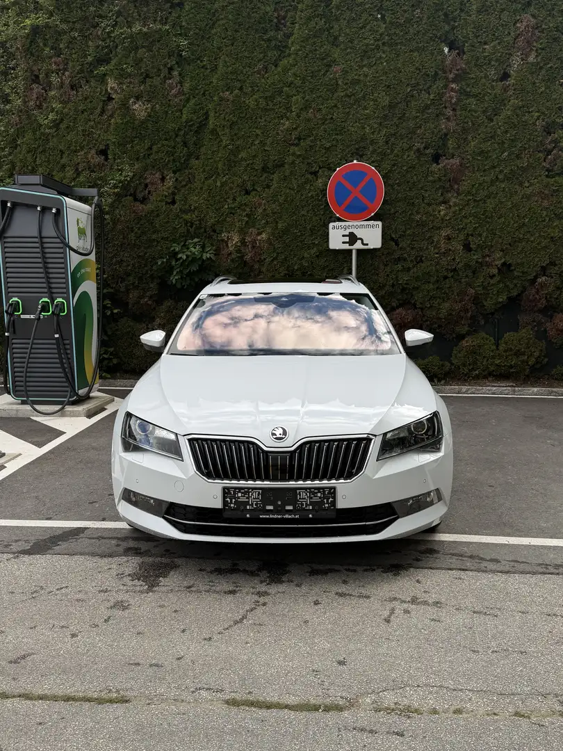 Skoda Superb Kombi 2,0 TDI 4x4 Style - 2