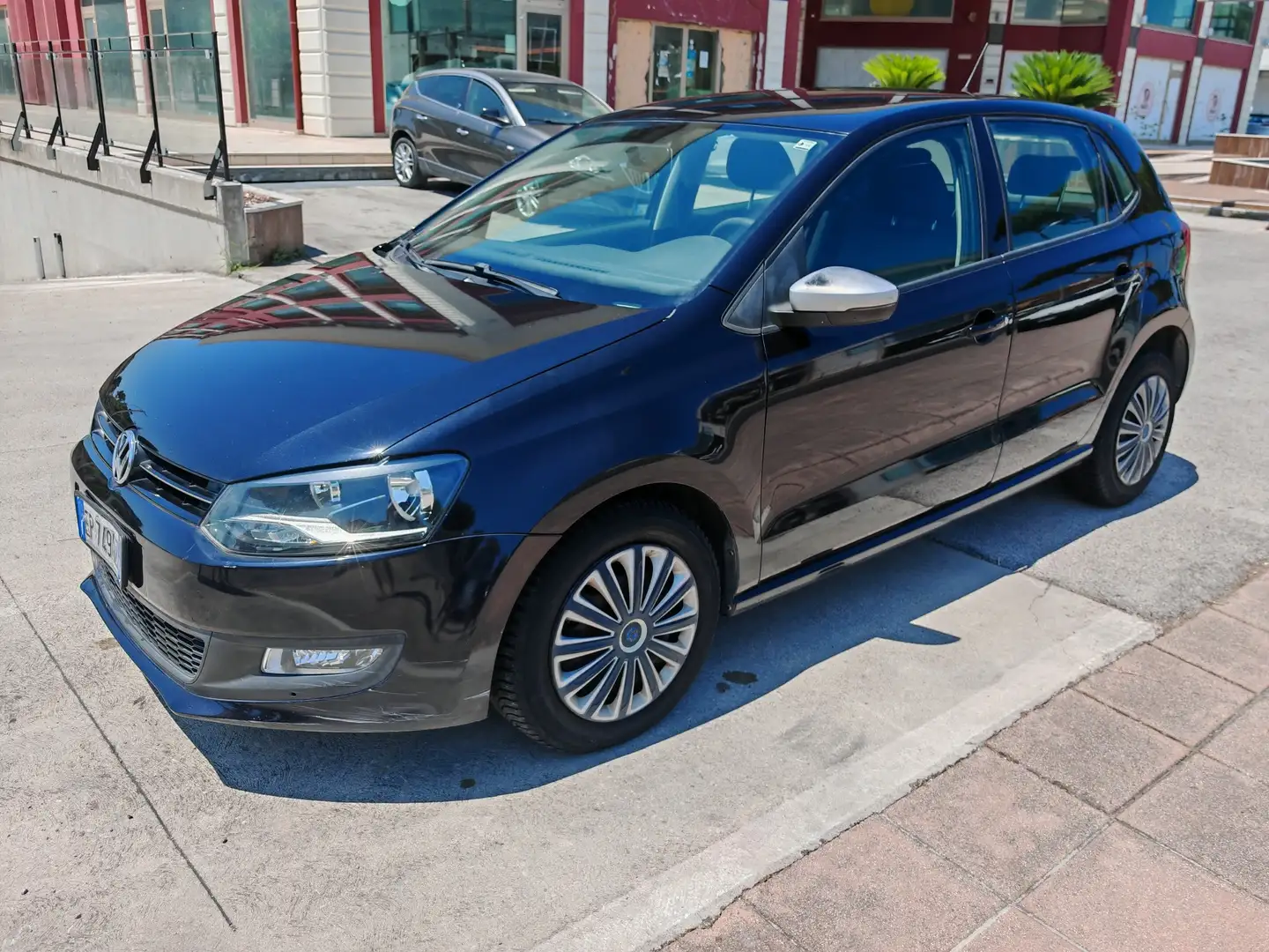 Volkswagen Polo 5p 1.6 tdi R-Line 90cv - 1