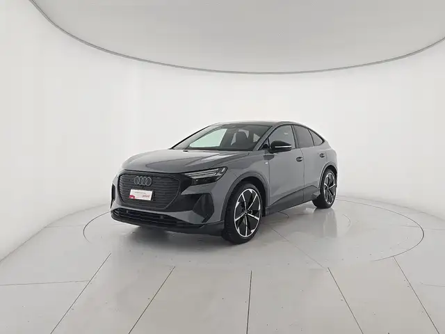 Audi Q4 E-Tron main image