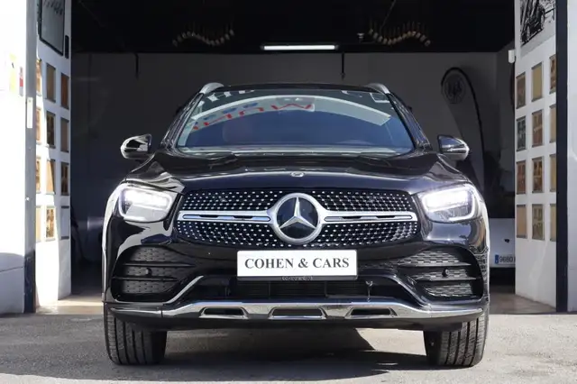 Mercedes-Benz 300 view 3