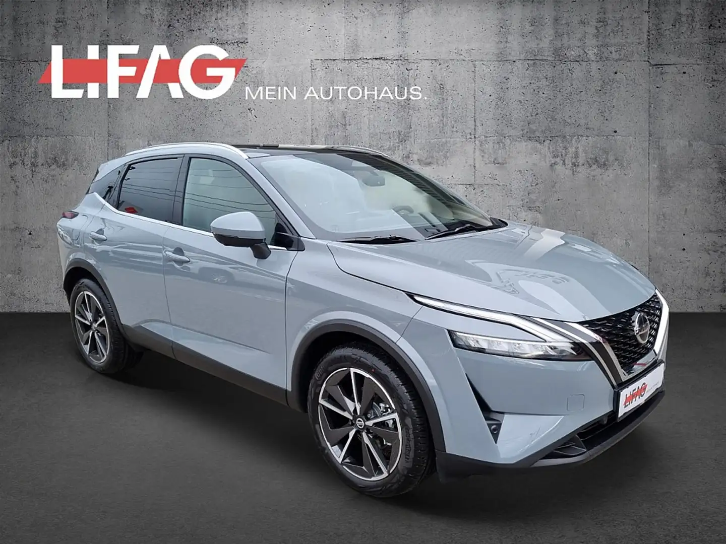 Nissan Qashqai 1,3 MHEV 4x4 Autom. Tekna *ab € 23.990,-* Grau - 1