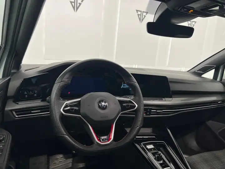 Volkswagen Golf 2023, foto 14