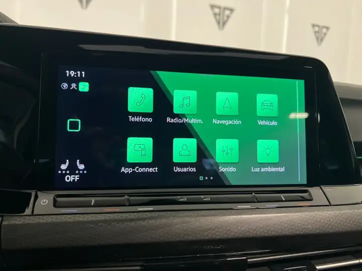 Volkswagen Golf 2023, foto 20
