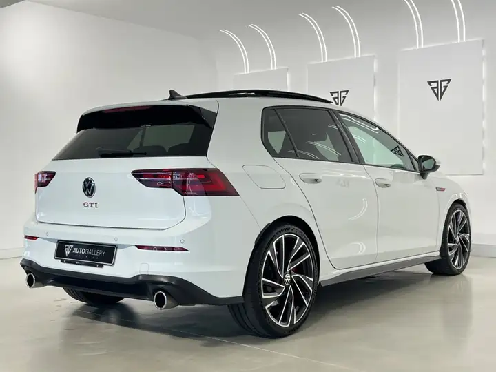 Volkswagen Golf 2023, foto 5