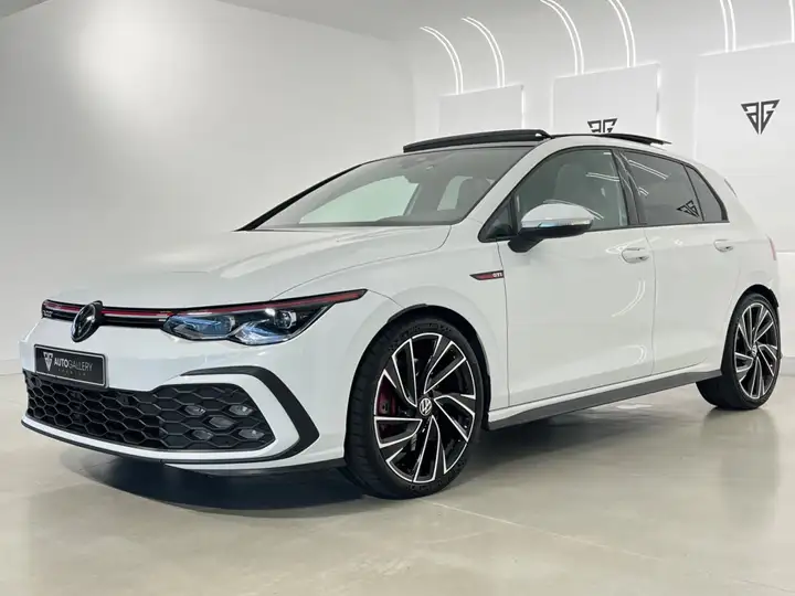 Volkswagen Golf 2023, foto 10