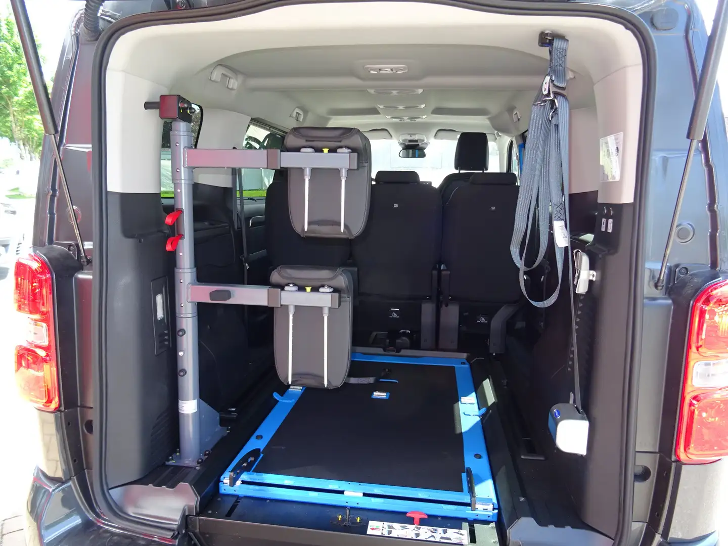 Toyota Proace Proace Verso Rollstuhlumbau Teamplayer Grau - 2