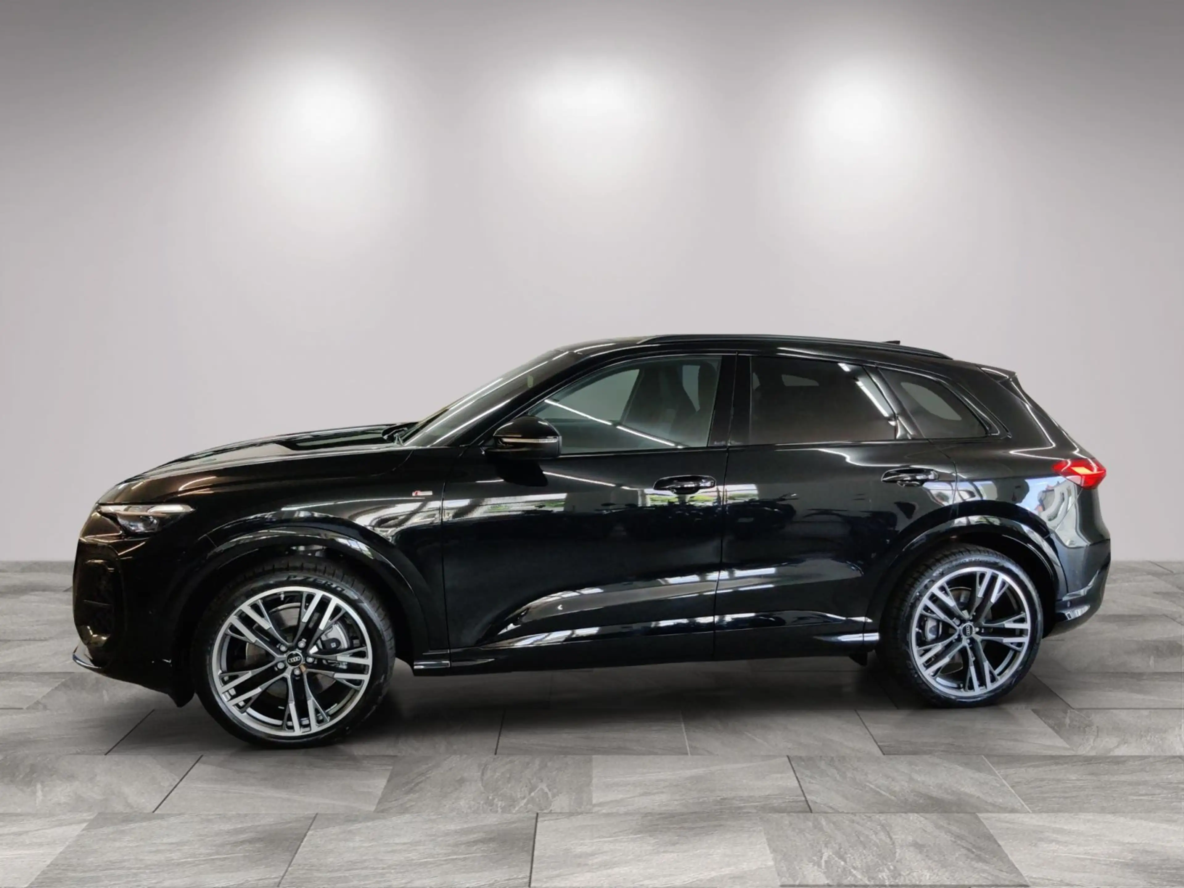 Audi Q5 edition one TDI qu. S line/Luft/Pano/Standhzg — photo 4