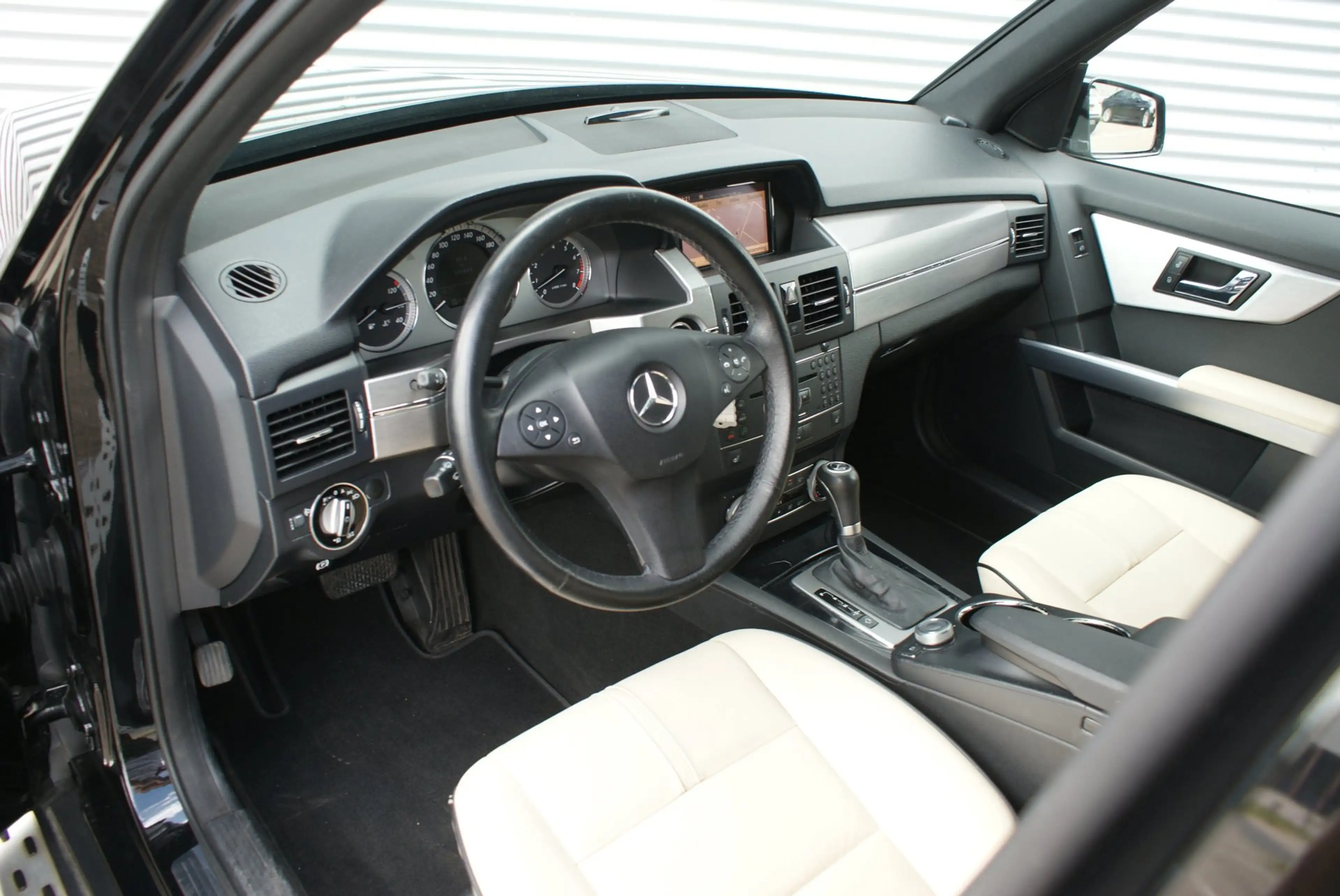 Mercedes-Benz GLK 350 First Edition 4-Matic | Camera | Leder | — photo 19