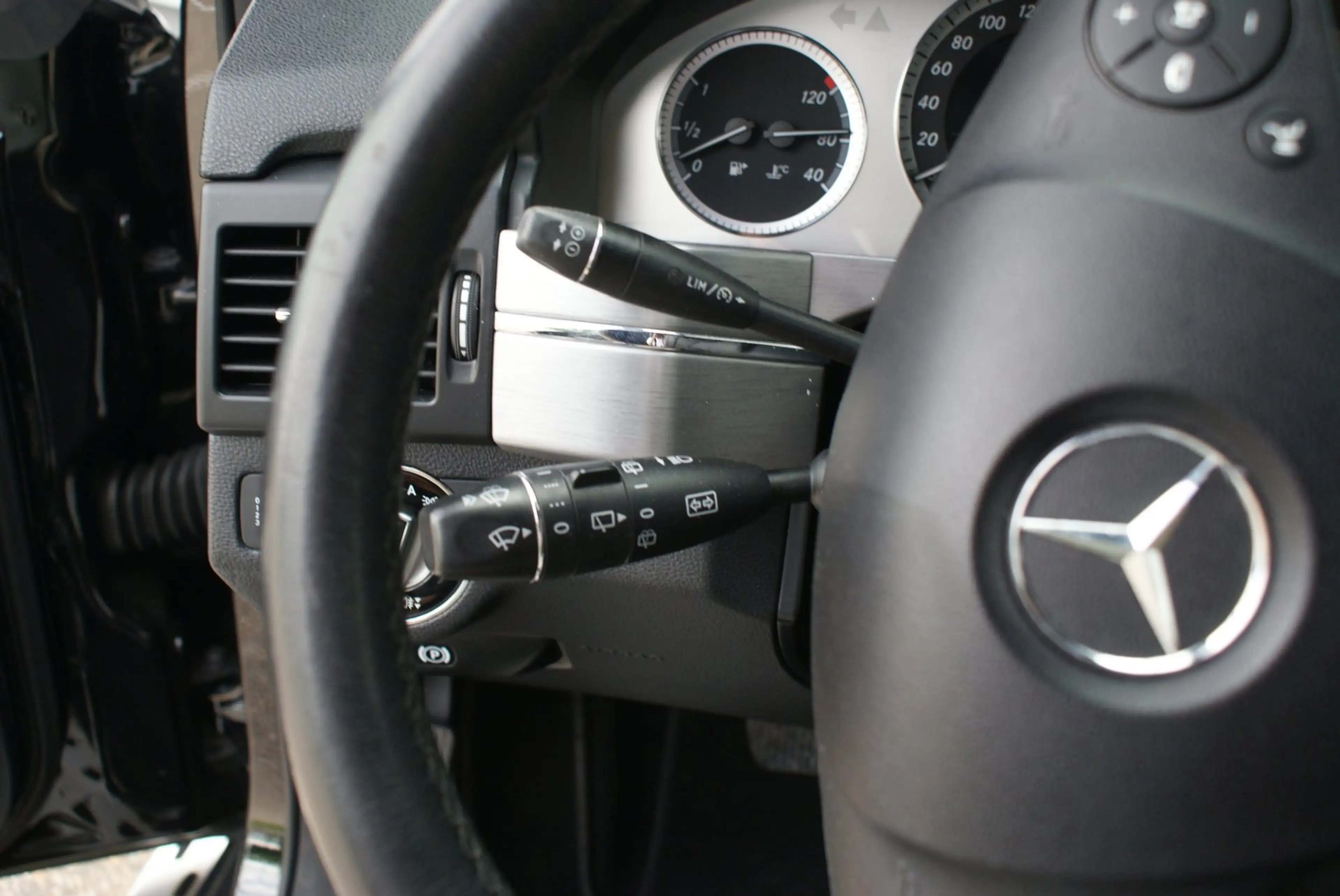 Mercedes-Benz GLK 350 First Edition 4-Matic | Camera | Leder | — photo 27