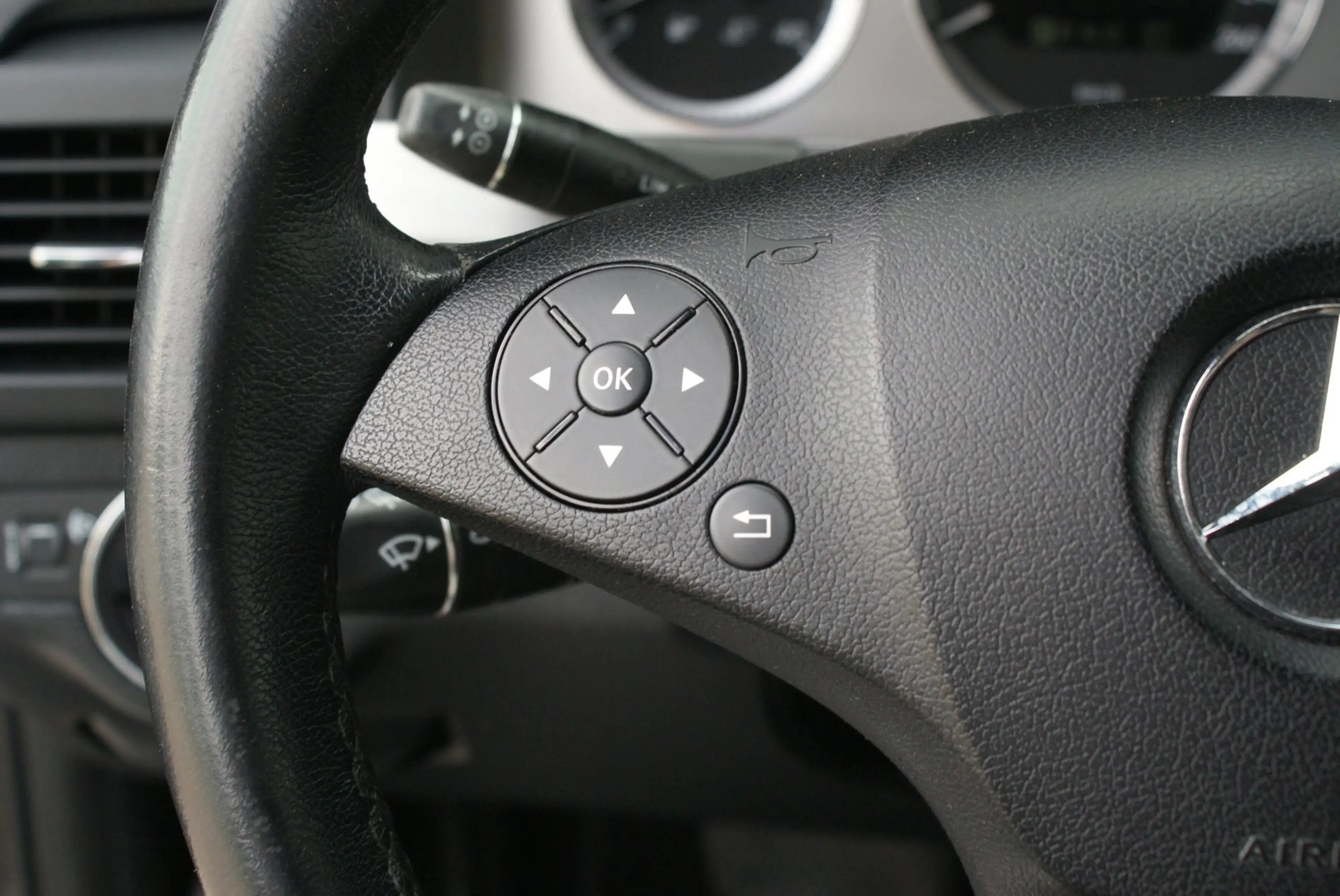 Mercedes-Benz GLK 350 First Edition 4-Matic | Camera | Leder | — photo 26