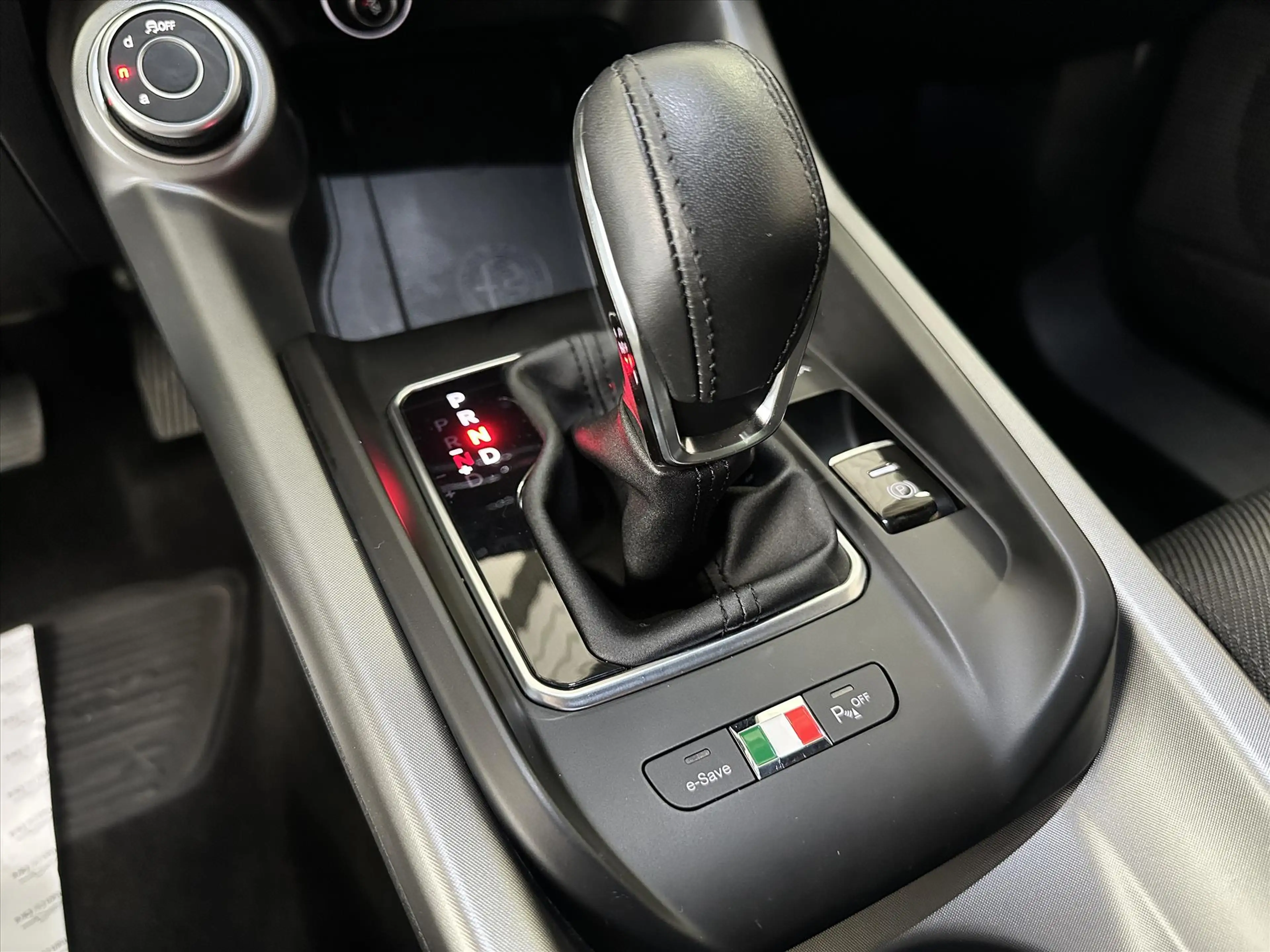 Alfa Romeo Tonale 1.3T Plug-In-Hybrid Sprint 280pk Automaat *Navi/A- — photo 13